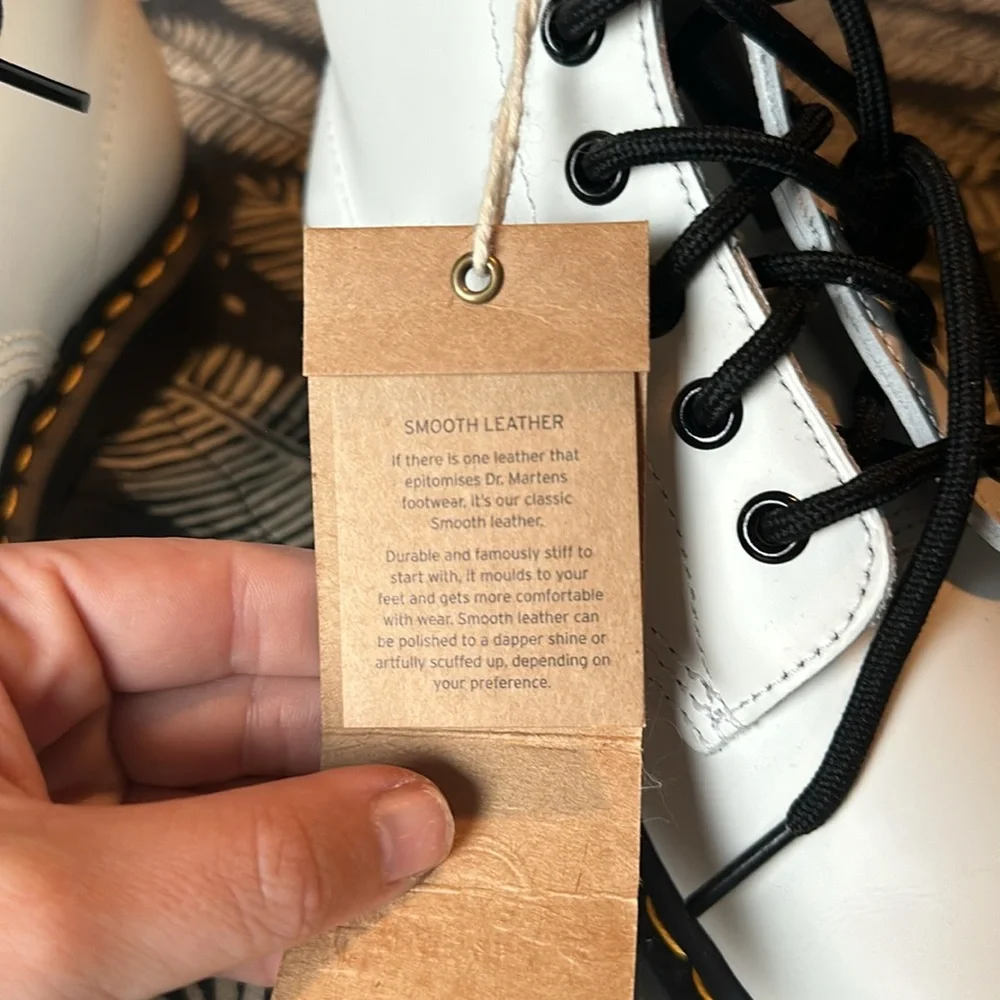 NWT Doc Martens 101 Yellow Stitch Smooth Leather White Ankle Boots - Picture 10 of 11